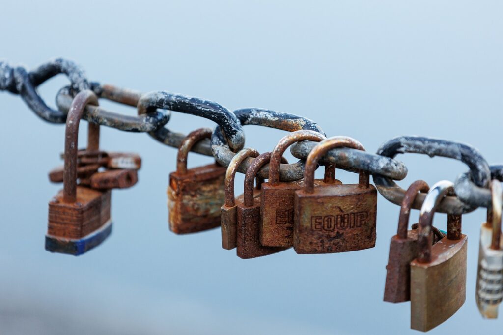 padlocks, chain, love lock-8050534.jpg