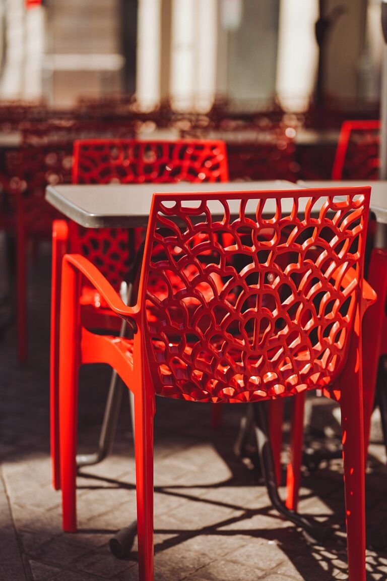 coffee shop, cafe, restaurant-7369404.jpg